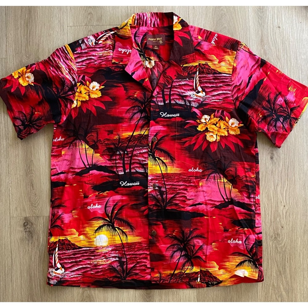 Aloha Mo'i Hawaii Mens XL Hawaiian Shirt Red Sunset Palm Tree Aloha Button Up